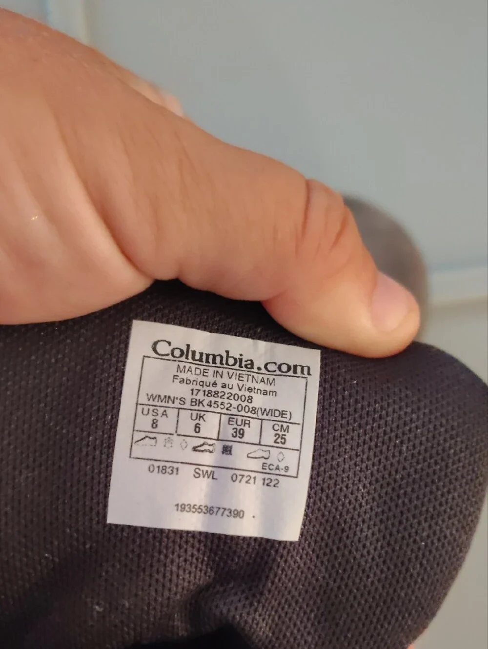 Columbia Gray Suede Hiking Boots with Pink Laces